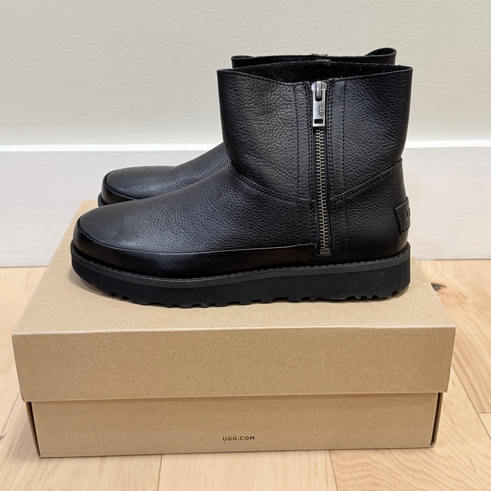 NWB UGG Australia Women’s Deconstructed Mini Leather Zip Boot - Picture 2 of 9